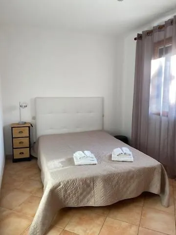 Semesterbostad Torriciola Location Laurier